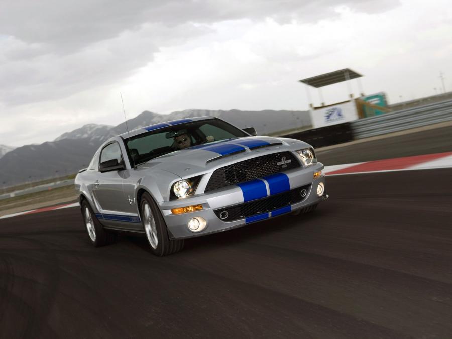 Shelby GT500 KR 40th Anniversary 2008 года  (фото 11 из 31)